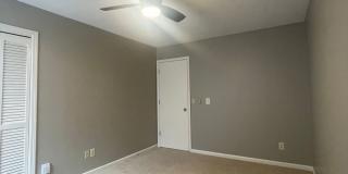 Large first floor condo for rent! 1034-3 Blue Ridge Dr. Gallery 18