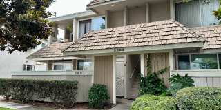Beautiful 3 Bedroom 2 Bath Condo in Point Loma w/Three Private Patios Gallery 3