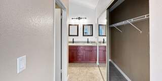 Lovely Upgraded 2-story Townhouse w/ Attached Garage, Guest Bathroom and Fireplace! Gallery 17