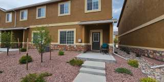 3 bed-3 bath Townhome with AC!!! Gallery 3