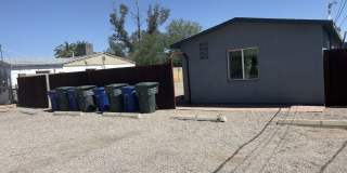 Central location - unit in cozy 4 plex setting with off street parking Gallery 1