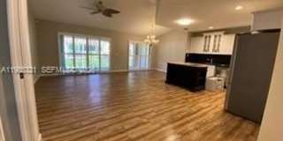 23 W Lexington Ln Gallery 2