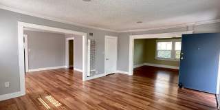 Upgraded Large Home Gallery 17