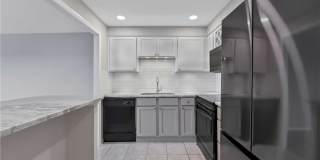 12500 Edgewater Drive Gallery 5