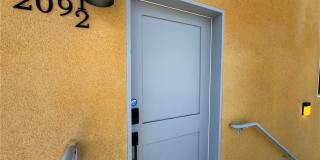 209 N Serrano Avenue 1/2 Gallery 18