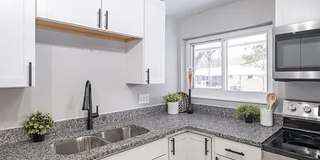 Absolutely Stunning 3BR Ranch in Kettering | Designer Finishes + Huge Backyard Gallery 20