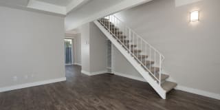 Monterey Townhouse Gallery 32