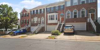 213 SPENCER Terrace SE Gallery 3