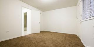 7916 S Drexel Ave Gallery 4