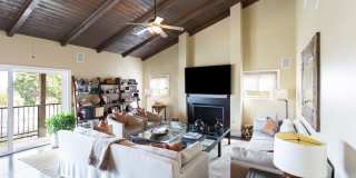 13902 VALLEY VISTA Gallery 2