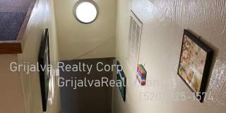 Furnished 2 Bedroom Condo with Community Pool Close to the UofA! (Speedway/Euclid) Gallery 14