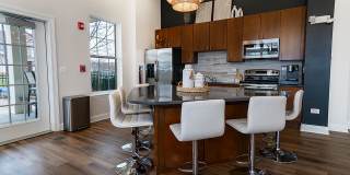 Randall Highlands Apartment Homes Gallery 18