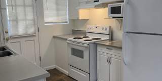 503 Roe Street Gallery 1