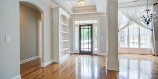Beautiful Home in Willow Springs Just Minutes to Downtown Franklin Gallery 3