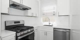 825 Pine Street Gallery 31