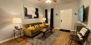 Room in 4 Bedroom Home at Jones Ave NW Gallery 8