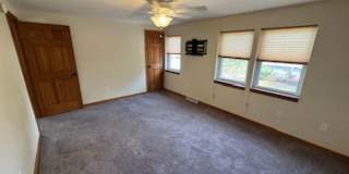 Charming 2BD/1BA Townhome in Burlington’s New North End Gallery 11