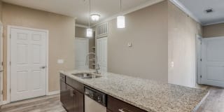 Belle Haven Apartment Homes Gallery 16