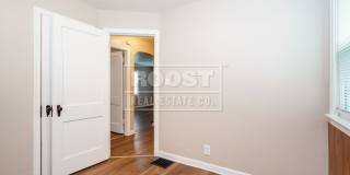 Welcome to this charming 2 bedroom, 1 bathroom home for rent in Columbus, OH! Gallery 11