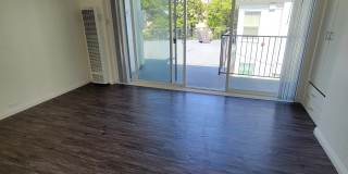 473 1/2 S Roxbury Dr Gallery 1
