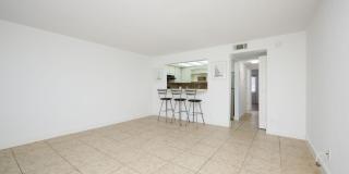 633 S Palmetto Avenue Gallery 5