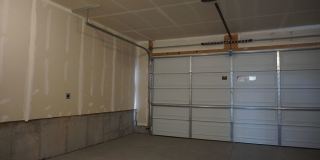 Layton Townhome 3 Bed 2.5 Bath Gallery 34