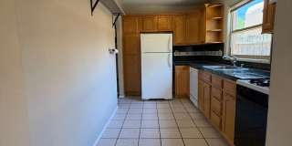 726 W. Manhattan Avenue Unit B - Studio Apartment Gallery 11