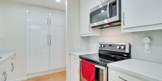 Spacious 1bedroom 1bath Condo Located at 505 Cypress Point Lakes unit 275, Mountain View Gallery 1