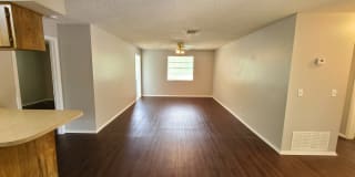 205 Red Maple Place, #205miamiassistant@realtymiamigroup.com Gallery 1
