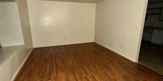 4 bedroom 2.5 bathroom Townhouse Gallery 6