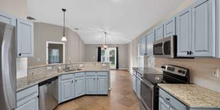 Charming 3BR House in Oakleaf Gallery 13