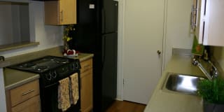 Eaves Fremont Gallery 9