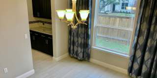 Gorgeous 5 bedroom home. Spacious and Elegant! Gallery 14