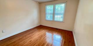 Bright & Modern 1-Bedroom Condo in Heathwood Court – Walkable & Inviting ~ Available May 2026! Gallery 18