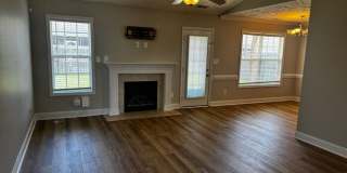 2118 Queen Elizabeth Lane Gallery 3