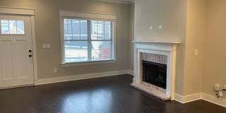 Spacious 3 bedroom home with garage and fenced backyard! Gallery 24
