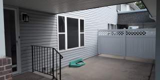 Fully Updated 3 Bedroom 3 Bath Townhouse with 2 Stall Attatched Garage Fully Updated 3 Bedroom 3 Bath Townhouse with 2 Stall Attatched Garage Gallery 4