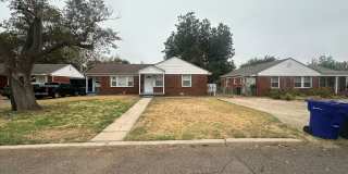 2 Bed, 1 Bath Duplex Gallery 1