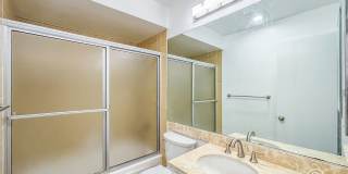 Spacious 2BD/2BA Condo in Hillcrest with Private Balcony, Community Pool & Tennis Court Gallery 14