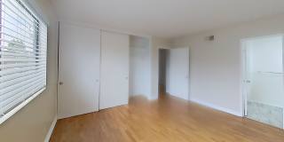 2/Bedroom Townhome in West Hills! Gallery 16
