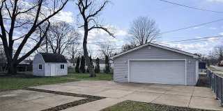 7451 Cavell Street Gallery 7