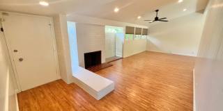 Spacious 3BR Single-Story Residence | Central Air, Fireplace, Private Backyard Retreat Gallery 4