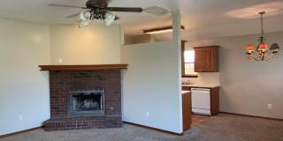 Brand new Luxury vinyl Plank in living and dining, new paint, 3 bed 2 bath 2 car in Mustang Schools! Gallery 1