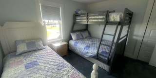 7 Williams Street Gallery 18