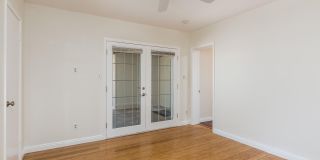 2010 North 16th Avenue Gallery 17