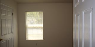 311 DECATUR Avenue Gallery 20