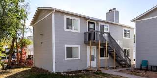 Inviting 2‑Bed, 2‑Bath in a Quiet 6‑Plex Gallery 1