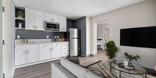 1105 Flats at North Hills Gallery 3