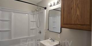 1121 Luther East Gallery 17