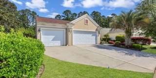 Stunning 2 bedroom, 2 bath in Bluffton Gallery 1